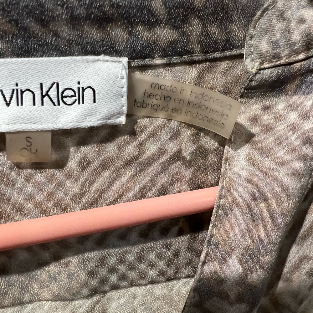 Calvin Klein blouse - Picture 3 of 7